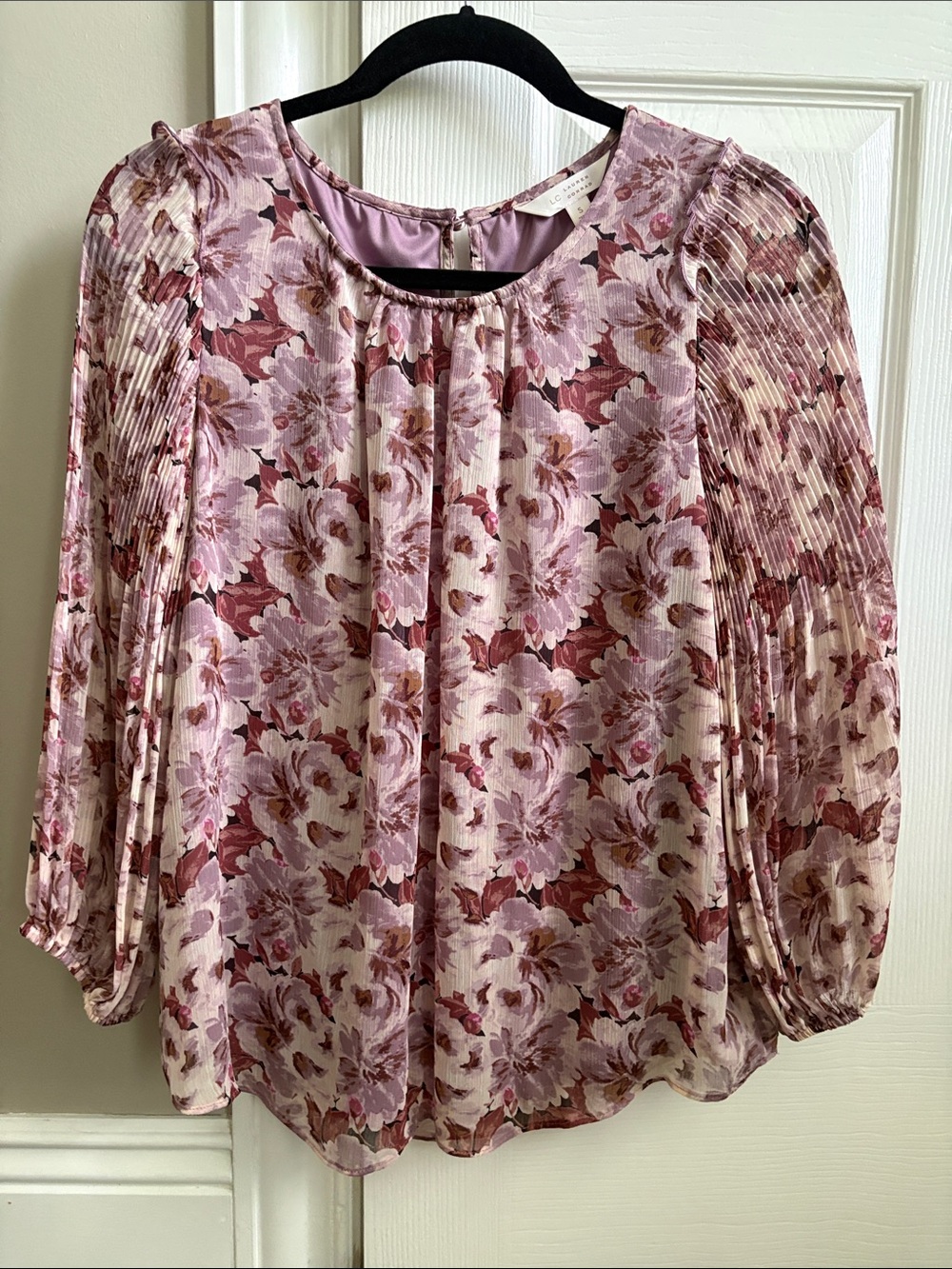 LC Lauren Conrad Pink Floral Pleated Sleeve Blouse